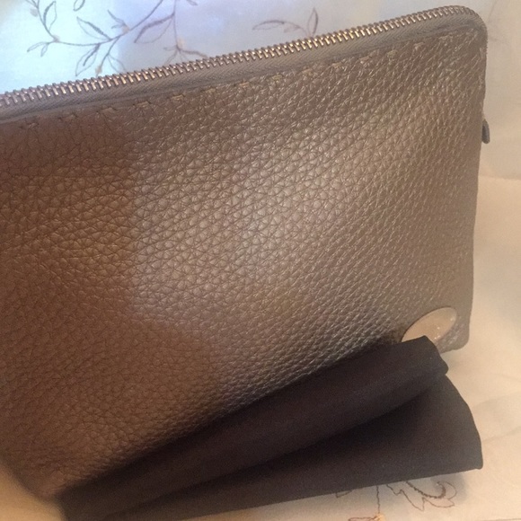 Fendi Cosmetics Leather Pouch - Picture 5 of 8